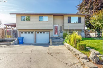 1055 W Linda Ave, Hermiston, OR 97838 - Photo 1