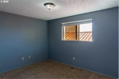 1055 W Linda Ave, Hermiston, OR 97838 - Photo 9