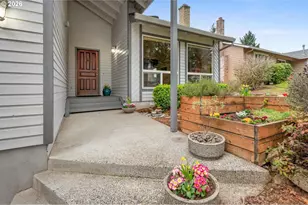 8825 SW Sorrento Rd, Beaverton, OR 97008 - Photo 3