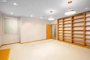 2020 SW Market St Dr, Portland, OR 97201 - Photo 33