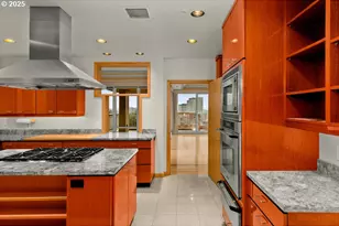 2020 SW Market St Dr, Portland, OR 97201 - Photo 19