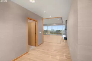 2020 SW Market St Dr, Portland, OR 97201 - Photo 39