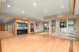 2020 SW Market St Dr, Portland, OR 97201 - Photo 7