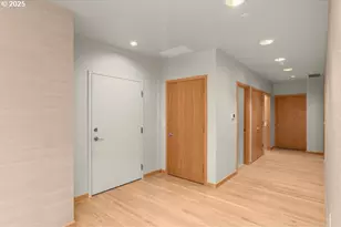 2020 SW Market St Dr, Portland, OR 97201 - Photo 41