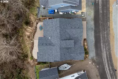 325 N Juniper Ct, Rockaway Beach, OR 97136 - Photo 33