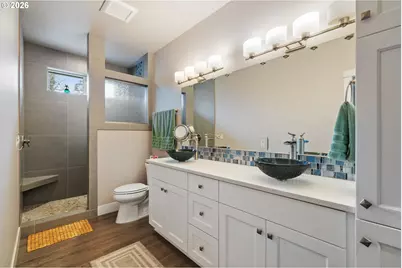 325 N Juniper Ct, Rockaway Beach, OR 97136 - Photo 15