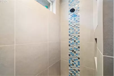 325 N Juniper Ct, Rockaway Beach, OR 97136 - Photo 17