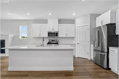 7765 NW Eleanor Ave, Portland, OR 97229 - Photo 3