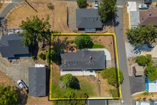 29785 Hound Dog Rd, Gold Beach, OR 97444 - Photo 27
