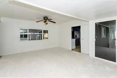 5170 Grand Ave #38, Florence, OR 97439 - Photo 9