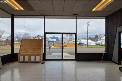 202 E North St, Enterprise, OR 97828 - Photo 3