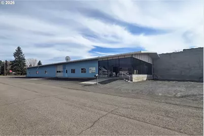 202 E North St, Enterprise, OR 97828 - Photo 1