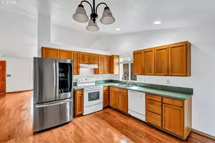 351 Elma Ct, Salem, OR 97301 - Photo 9