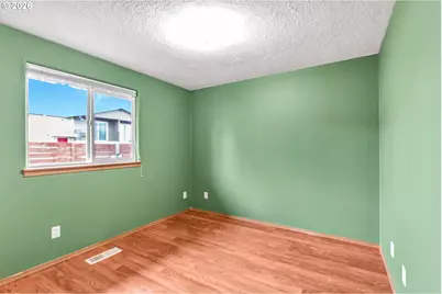 351 Elma Ct, Salem, OR 97301 - Photo 11