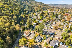 776 W Altamont St, Roseburg, OR 97471 - Photo 41