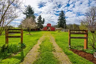 14830 NW Gillihan Rd, Portland, OR 97231 - Photo 37