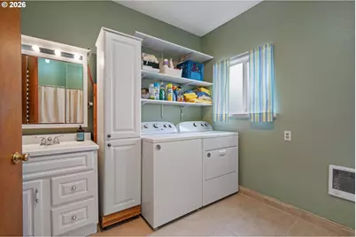 14830 NW Gillihan Rd, Portland, OR 97231 - Photo 31
