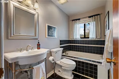 14830 NW Gillihan Rd, Portland, OR 97231 - Photo 25