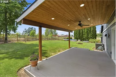 13032 Brookside Dr, Aurora, OR 97002 - Photo 41