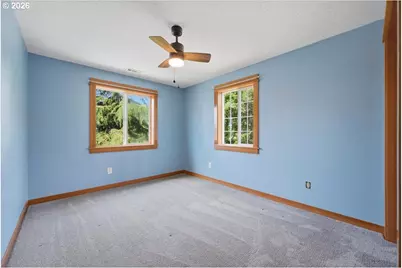 13032 Brookside Dr, Aurora, OR 97002 - Photo 29