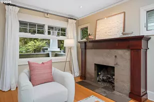 3219 SE Tibbetts St, Portland, OR 97202 - Photo 9