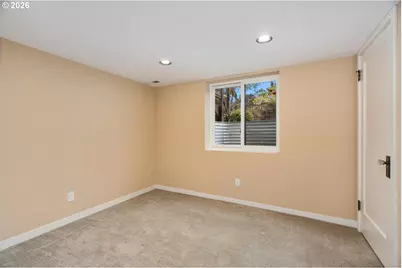 3219 SE Tibbetts St, Portland, OR 97202 - Photo 29