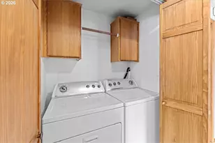 2931 Hollywood Dr NE, Salem, OR 97305 - Photo 15