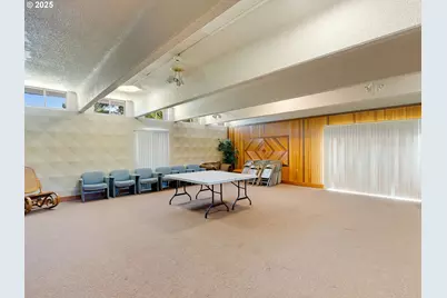 1700 NE Hogan Dr, Gresham, OR 97030 - Photo 33