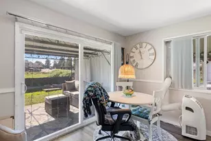 1700 NE Hogan Dr, Gresham, OR 97030 - Photo 11