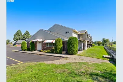 1700 NE Hogan Dr, Gresham, OR 97030 - Photo 27