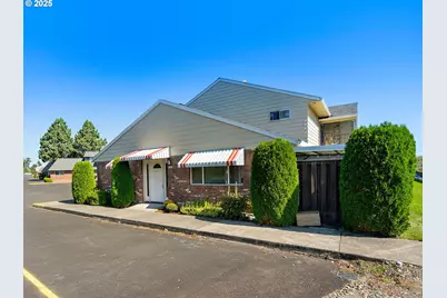 1700 NE Hogan Dr, Gresham, OR 97030 - Photo 3