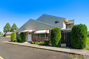 1700 NE Hogan Dr, Gresham, OR 97030 - Photo 3