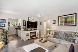 1700 NE Hogan Dr, Gresham, OR 97030 - Photo 9