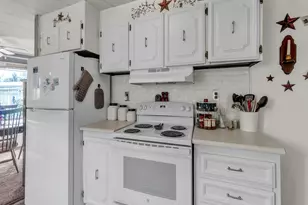 2902 E 2nd St, Newberg, OR 97132 - Photo 11