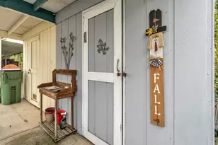 2902 E 2nd St, Newberg, OR 97132 - Photo 5