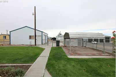 395 NE 10th St, Hermiston, OR 97838 - Photo 19