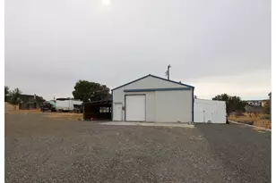 395 NE 10th St, Hermiston, OR 97838 - Photo 25