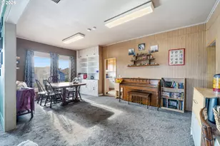 116 Cedar Ave, Tillamook, OR 97141 - Photo 11