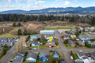 116 Cedar Ave, Tillamook, OR 97141 - Photo 29