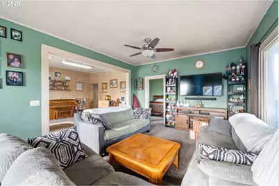 116 Cedar Ave, Tillamook, OR 97141 - Photo 7