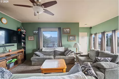 116 Cedar Ave, Tillamook, OR 97141 - Photo 5