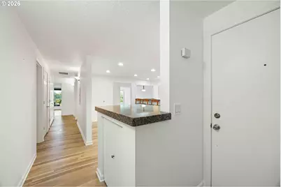 5630 S Riverside Ln #16, Portland, OR 97239 - Photo 7