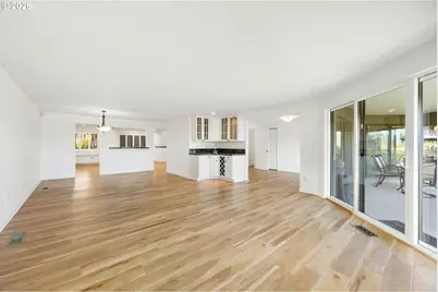 5630 S Riverside Ln #16, Portland, OR 97239 - Photo 17