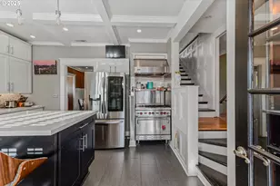 909 Center St, Oregon City, OR 97045 - Photo 7