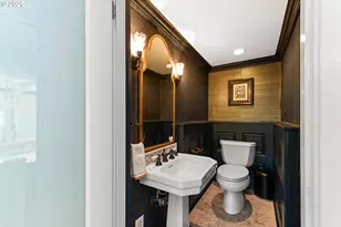 909 Center St, Oregon City, OR 97045 - Photo 15