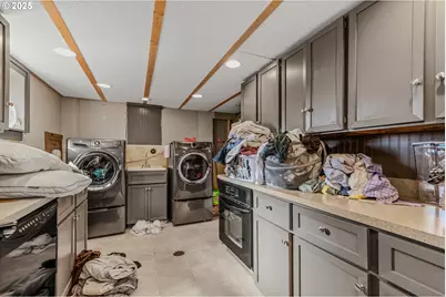 909 Center St, Oregon City, OR 97045 - Photo 33