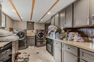 909 Center St, Oregon City, OR 97045 - Photo 33