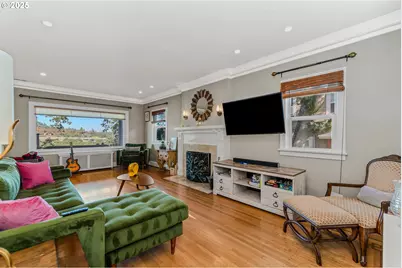 909 Center St, Oregon City, OR 97045 - Photo 13