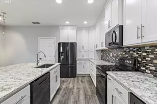 3750 SE Twelve Oaks St, Hillsboro, OR 97123 - Photo 17