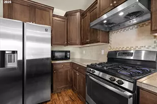 2890 23rd Ave, Albany, OR 97321 - Photo 9